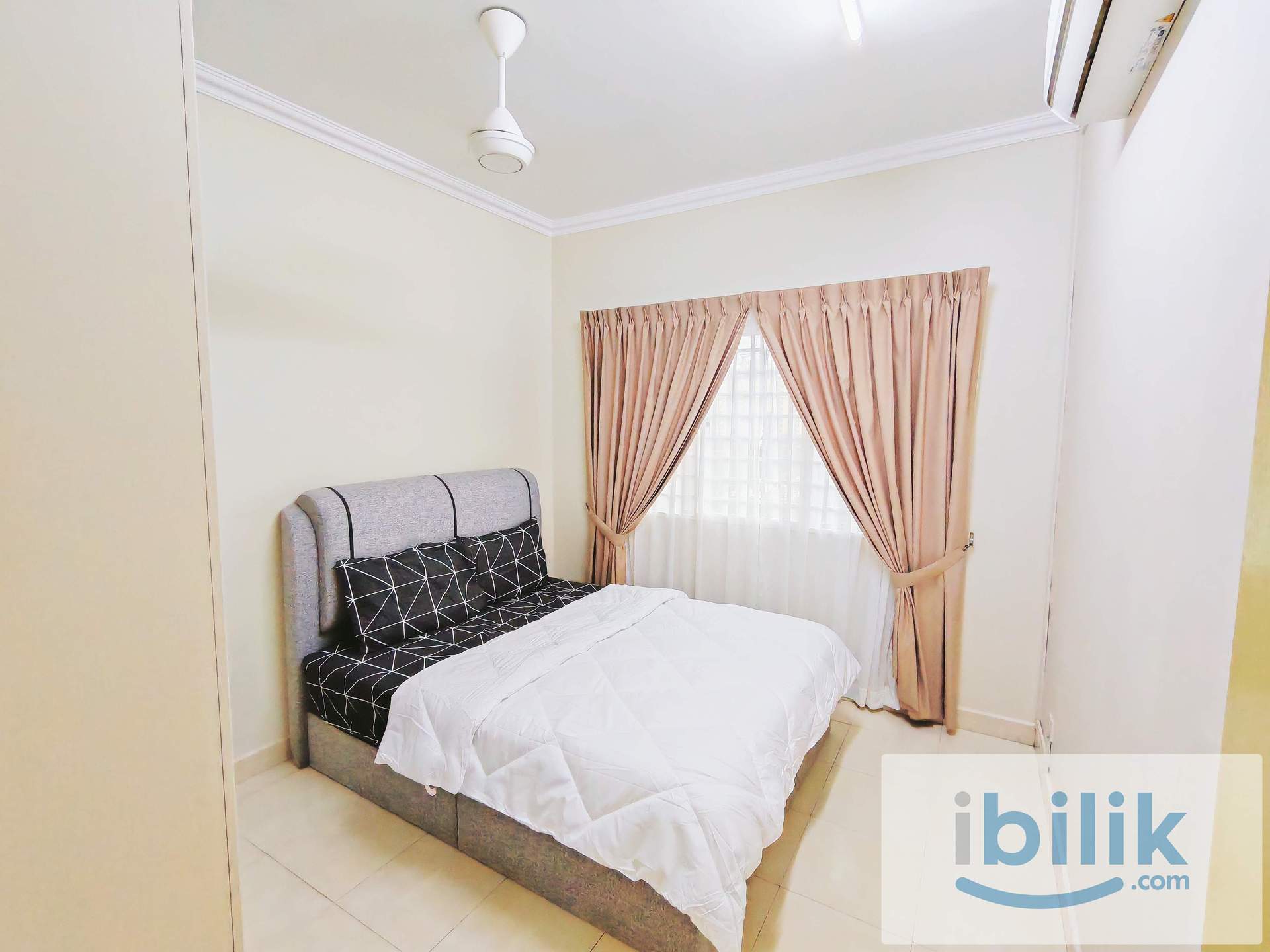 ==New unit==Medium Room for Rent at👉 SuriaMas Condominium - Image 1