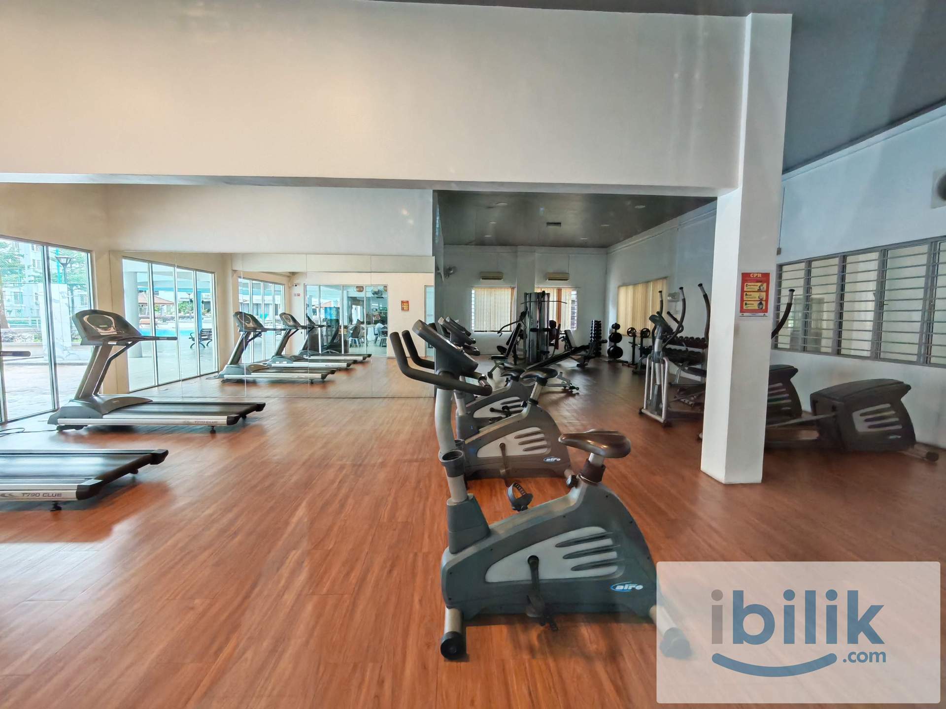==Mix Unit==Balcony room for rent at SuriaMas Condominium  - Image 5