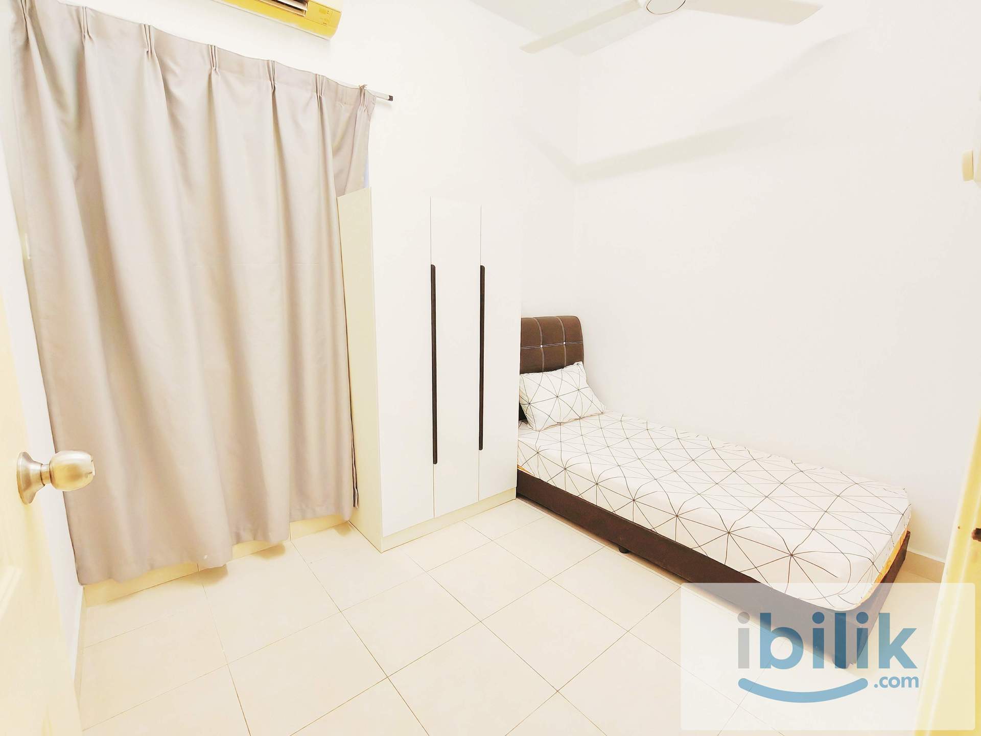 ==Mix Unit==Single Bedroom for rent at SuriaMas Condominium  - Image 1