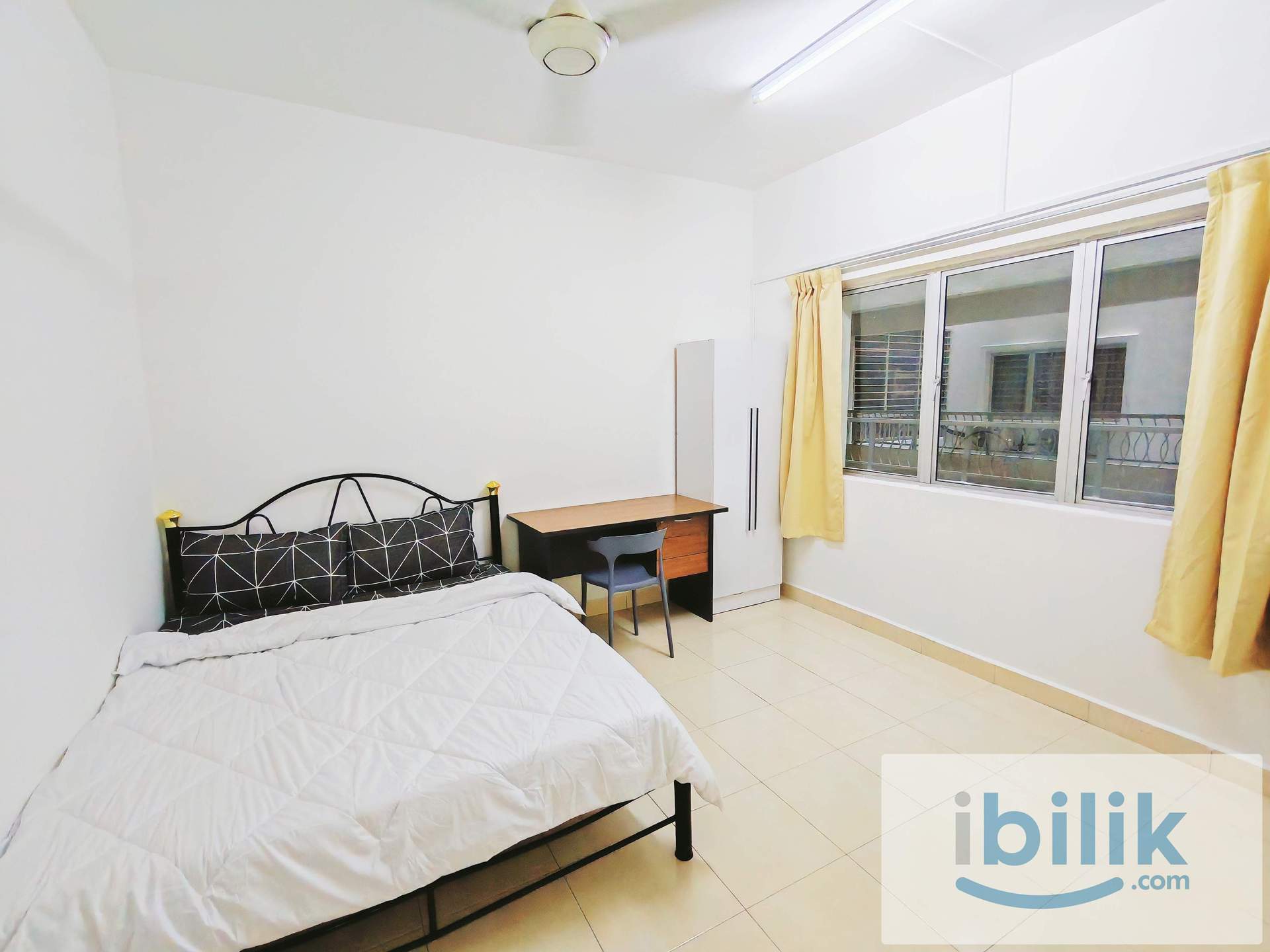 ==Mix Unit==Medium Room for Rent at SuriaMas Condominium  - Image 3