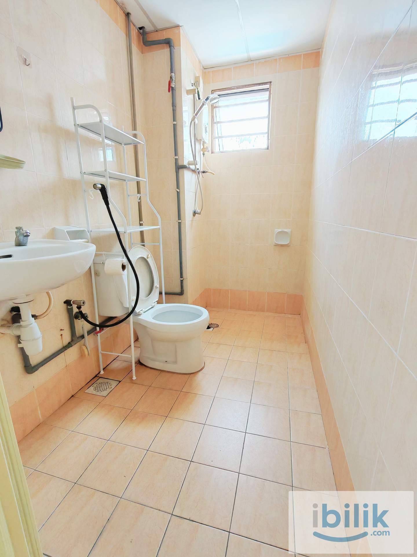 ==Limited Unit==Master Room FOR RENT AT 👉SURIAMAS CONDOMINIUM - Image 3