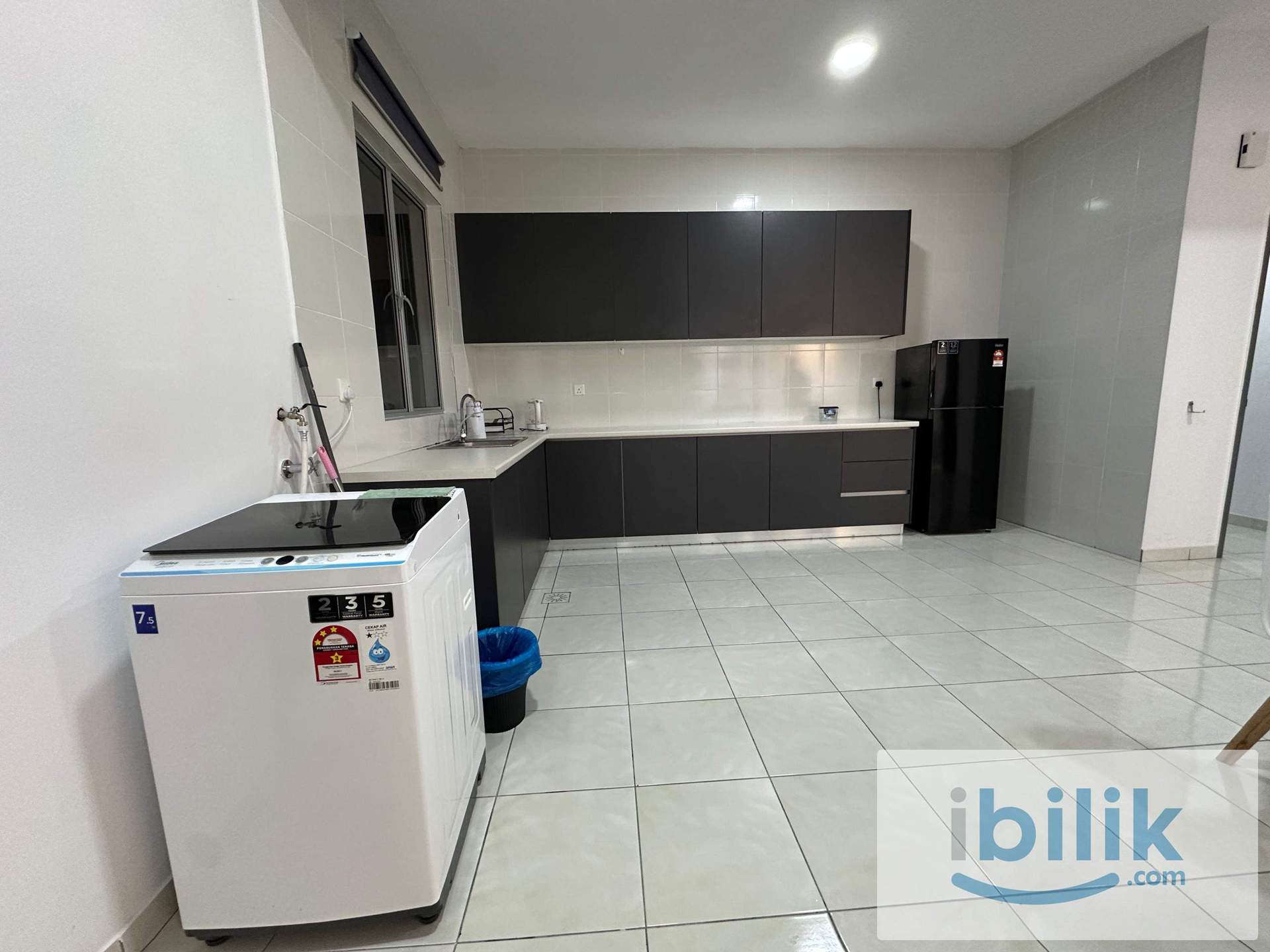 FULLY FURNISHED 3 Bedroom Apartment near Kajang 2 - Image 7