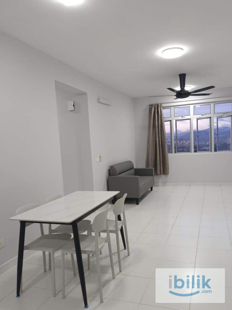 Middle room at Enesta Kepong (Near MRT-Jinjang Station) - Image 2