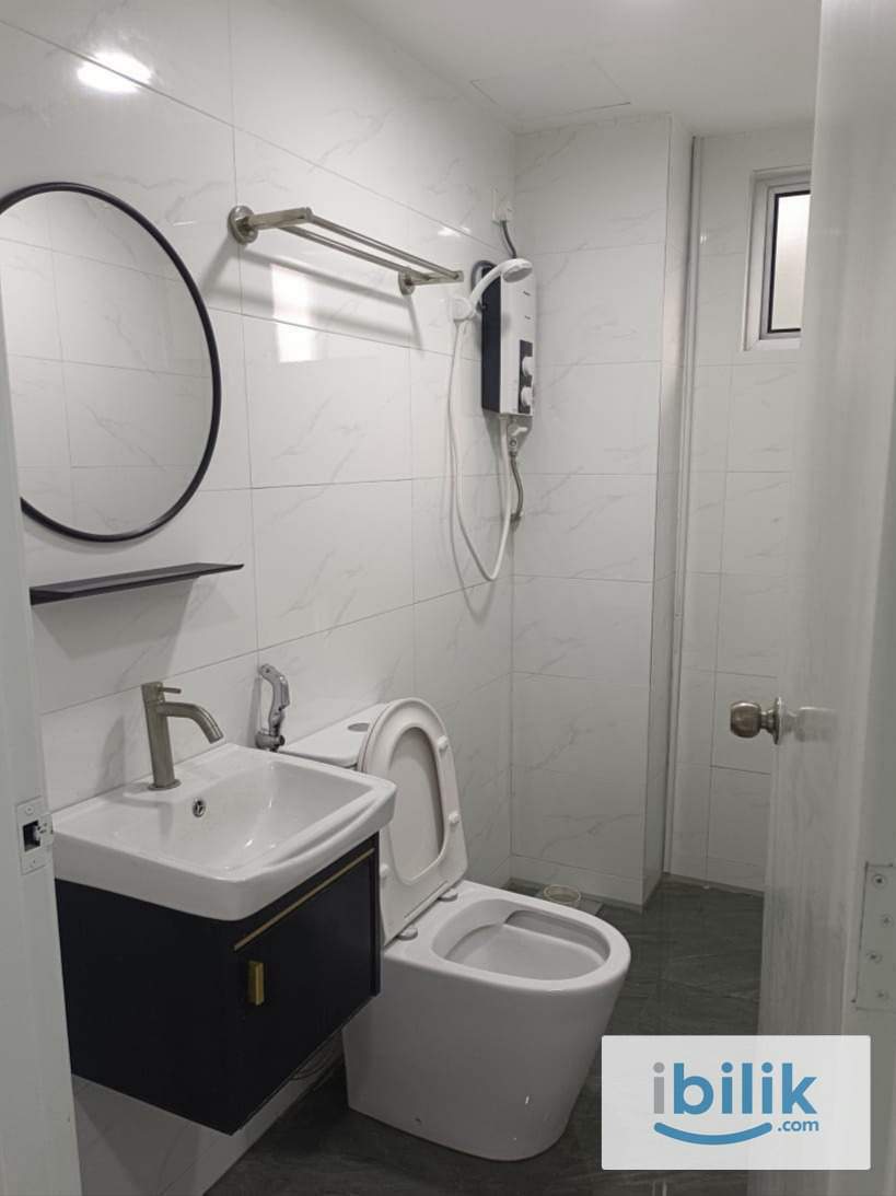 Middle room at Enesta Kepong (Near MRT-Jinjang Station) - Image 4
