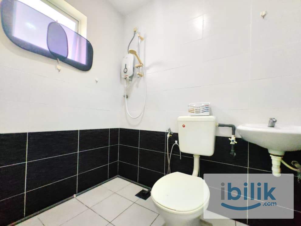 Studio Unit - Image 1