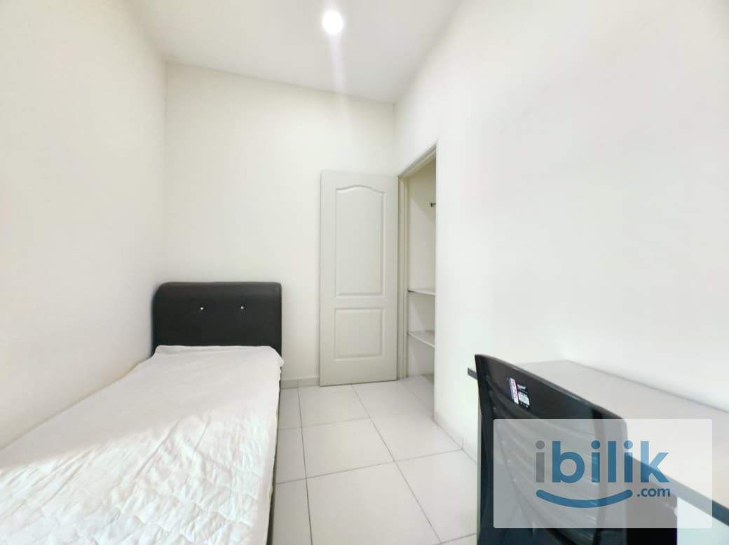 Studio Unit - Image 3