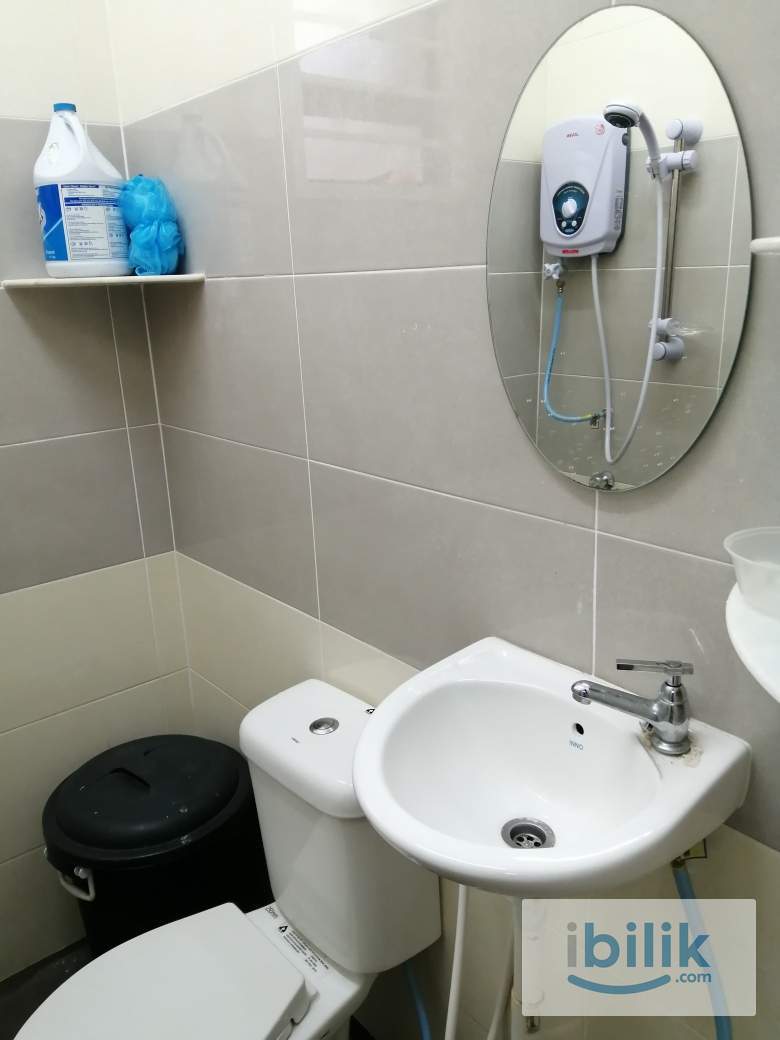 Single Room - Image 2