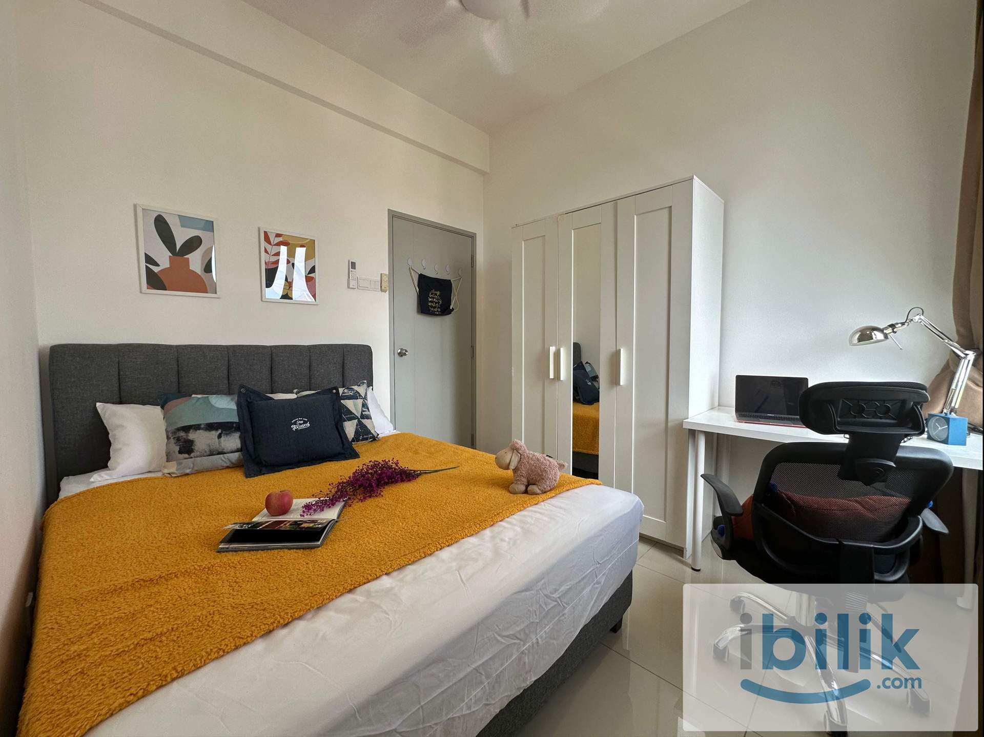 Middle Room for Rent at Golden Triangle 2 - Image 1