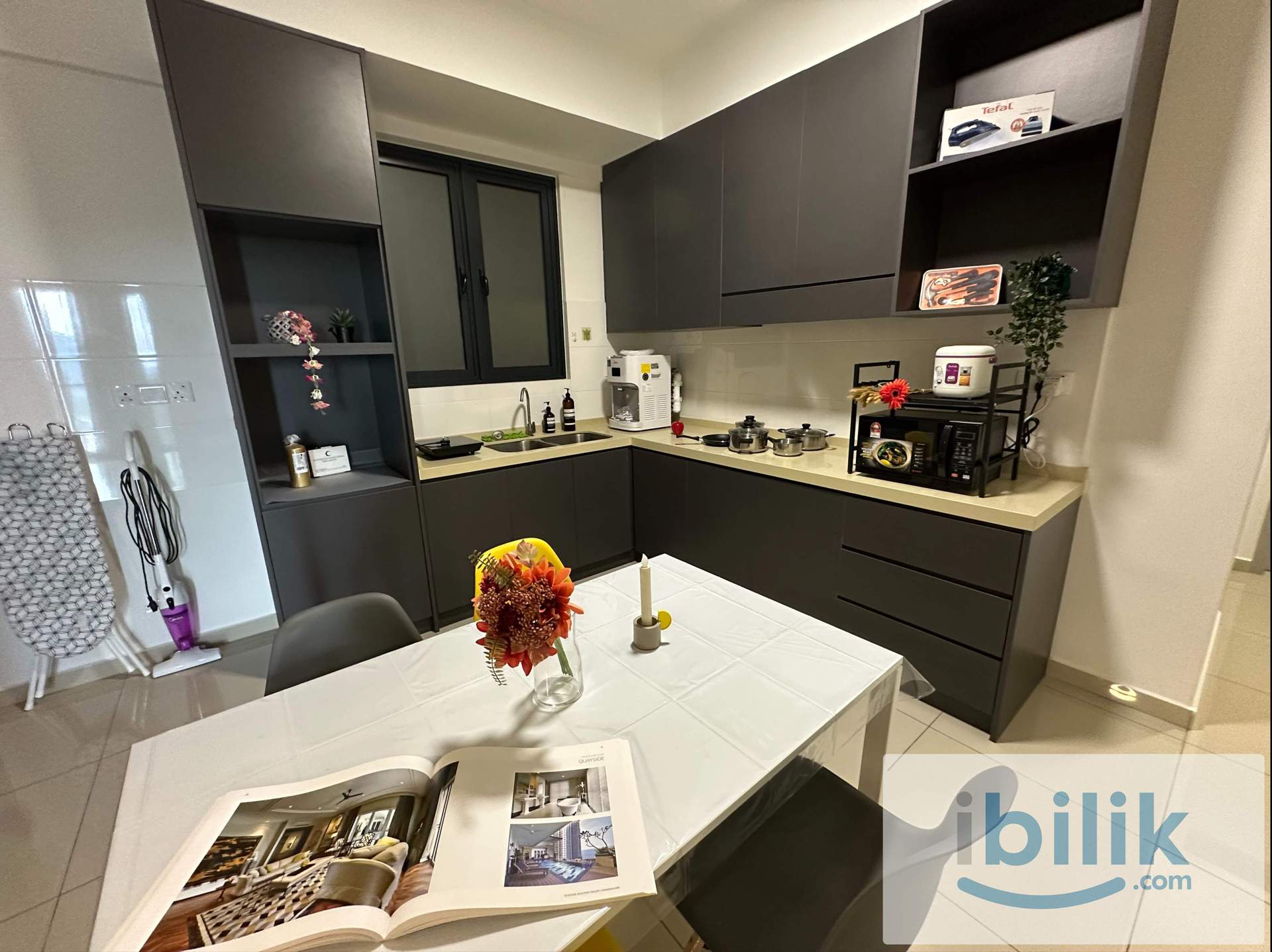 Middle Room for Rent at Golden Triangle 2 - Image 3