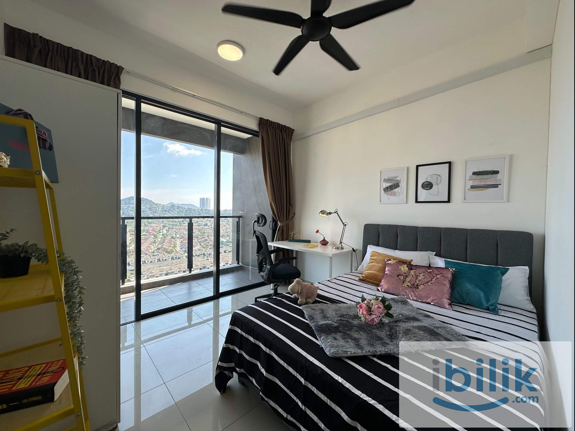 Balcony Room for Rent at Golden Triangle 2 - Image 2