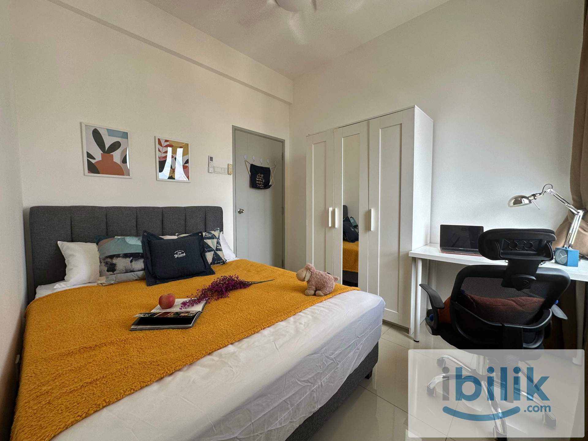 Middle Room at Golden Triangle II - Image 1