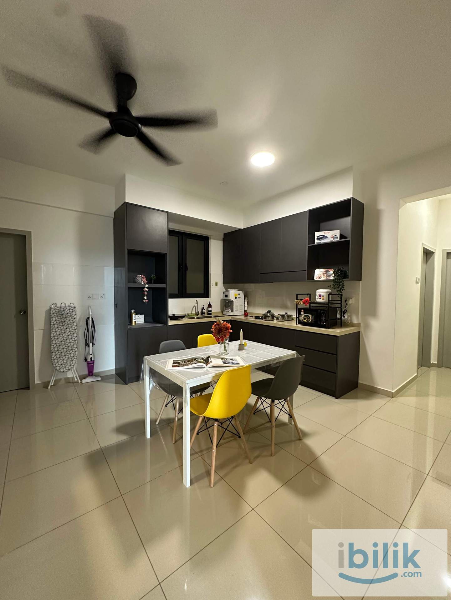 Middle Room at Golden Triangle II - Image 2