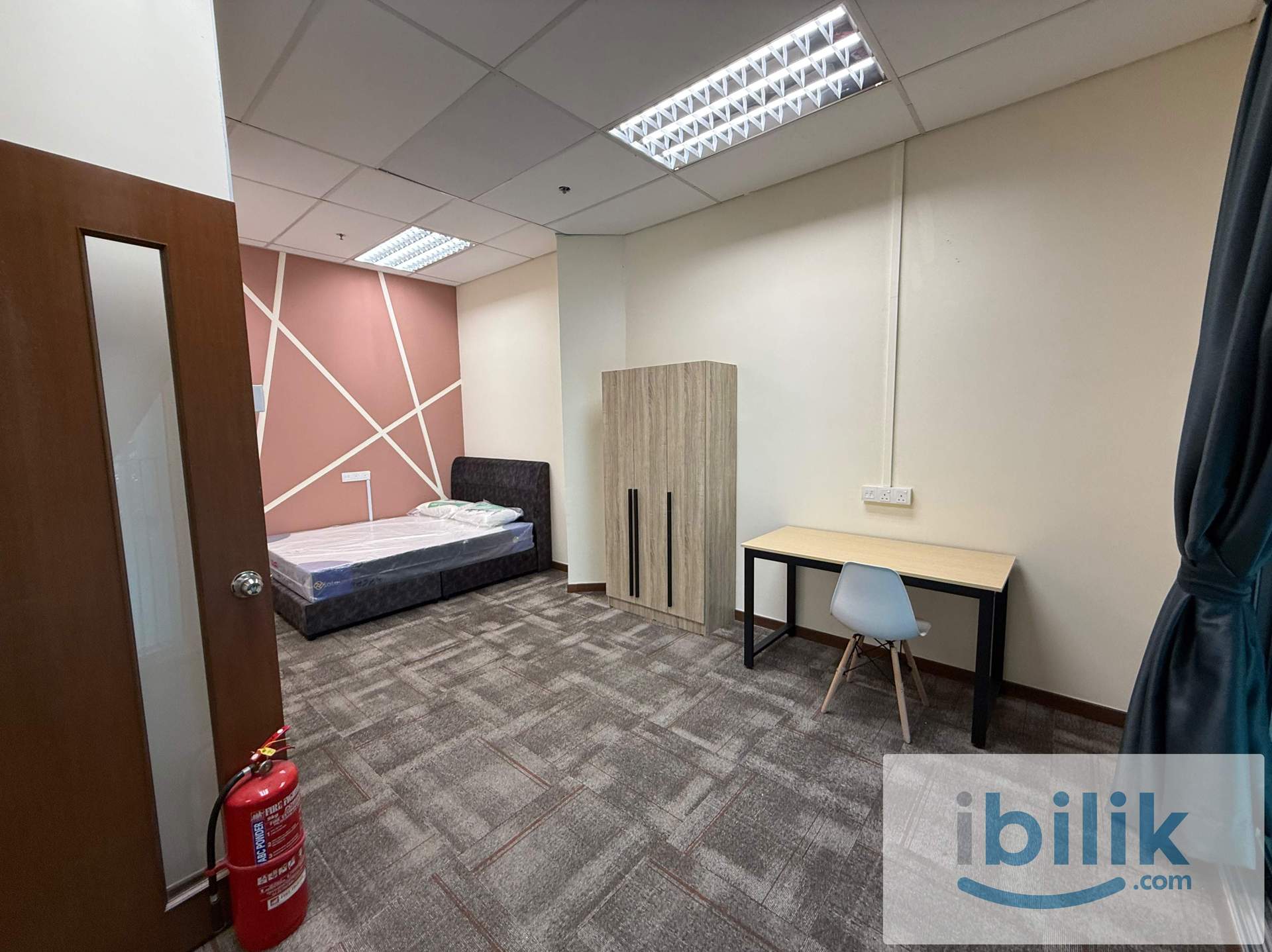 Bedroom 1 for Rent @ Verve Suites KL South, Old Klang Road - Image 1