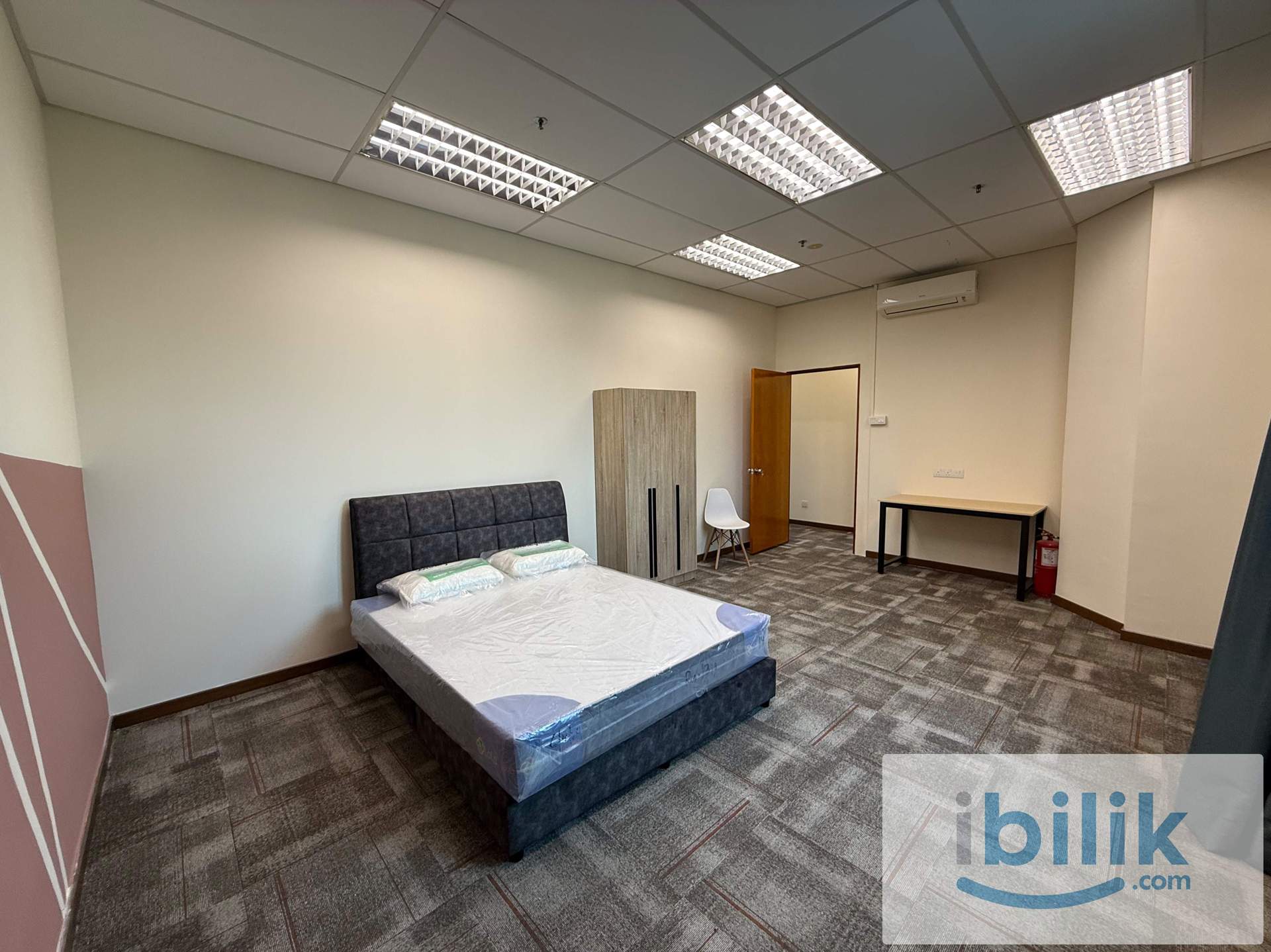 Bedroom 2 for Rent @ Verve Suites KL South, Old Klang Road - Image 2