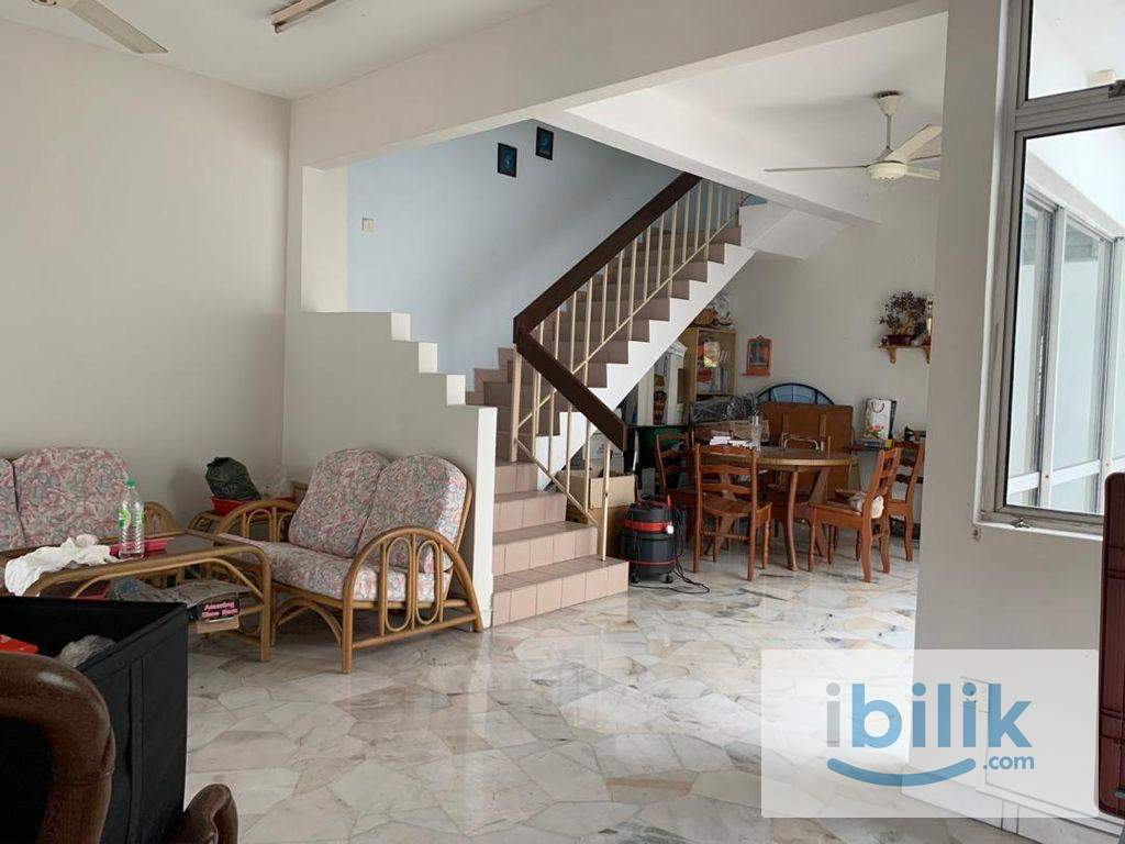 Middle Room for Rent - Image 5