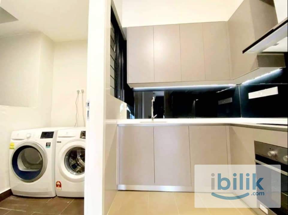 Master room,Fully furnished , free wifi, free cleaning common area - Image 4