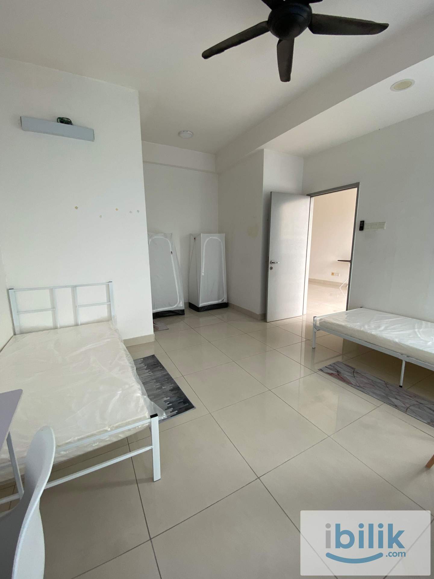 Sharing master bedroom for rent at Zenith Residences, SS7 Kelana Jaya - Image 3