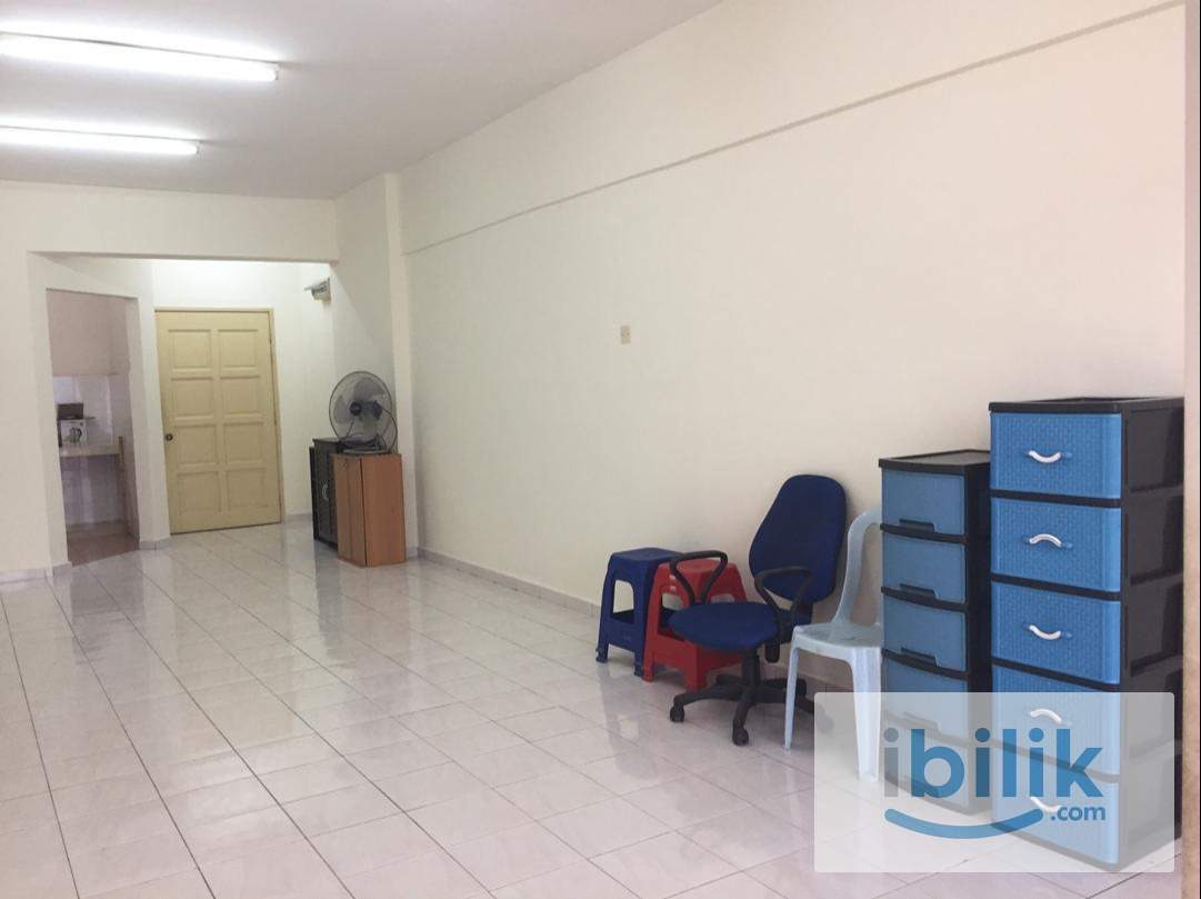 middle room - Image 3