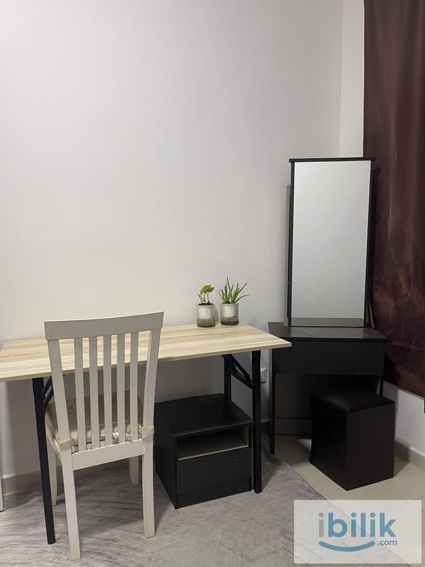 Middle Single Room  - Image 3