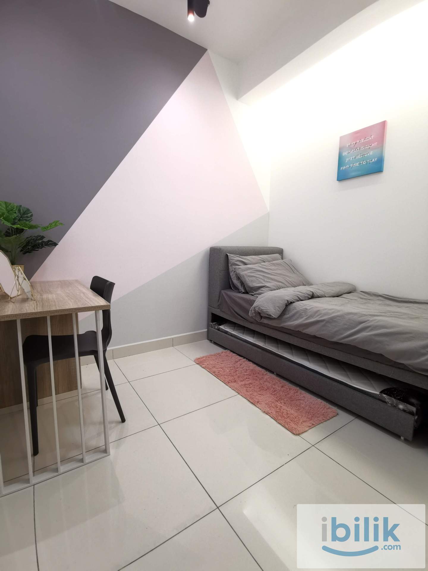 Female Unit 🏡 Fully Furnished Room for Rent at Subang 2 – Move-in Ready! - Image 1
