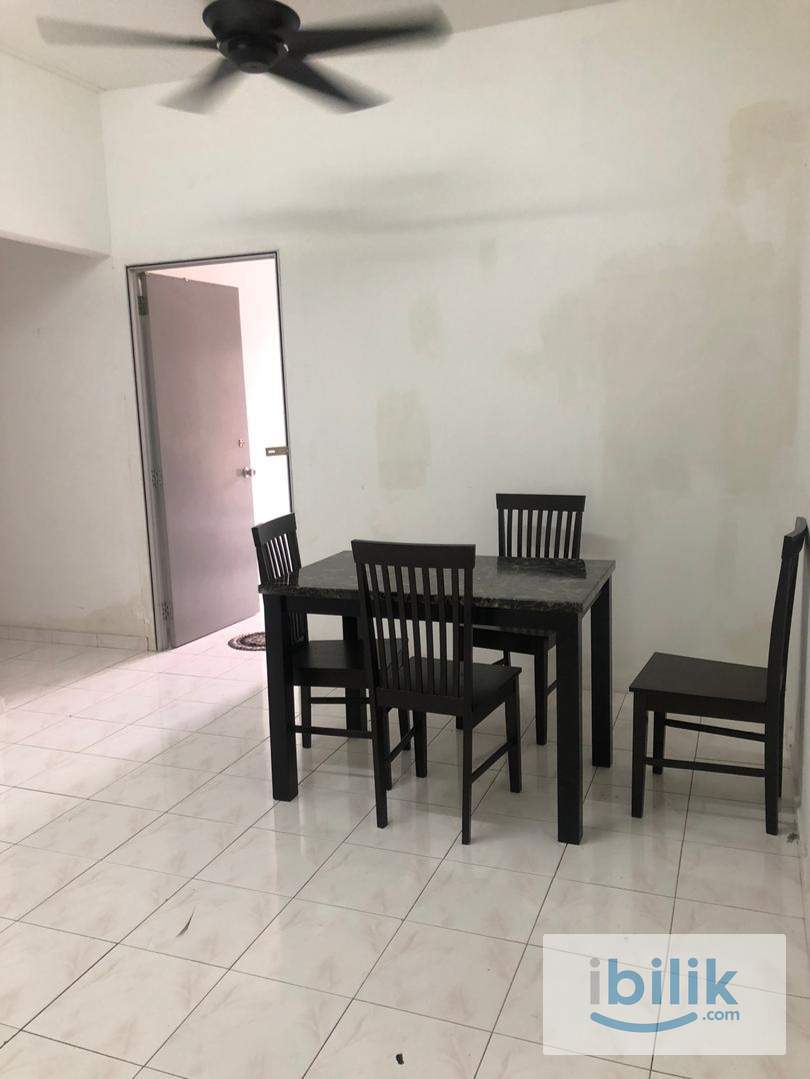 Middle Room @A04-02 Ria 1 Apartment ,Taman Megah Ria - Image 4