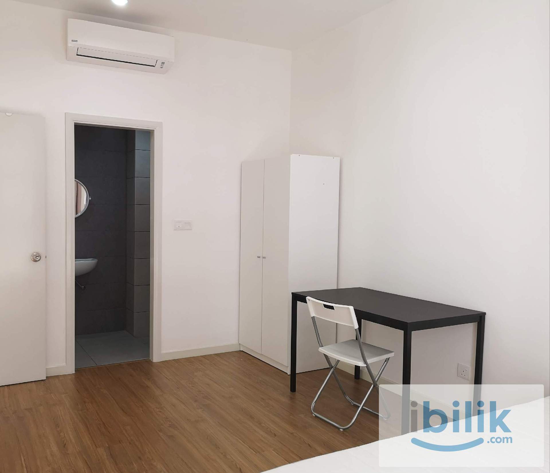 F.Furniture Masterbedroom with Private Bathroom at Casa Green @ Bukit Jalil (7 min walking distance to LRT Muhibah) - Image 2