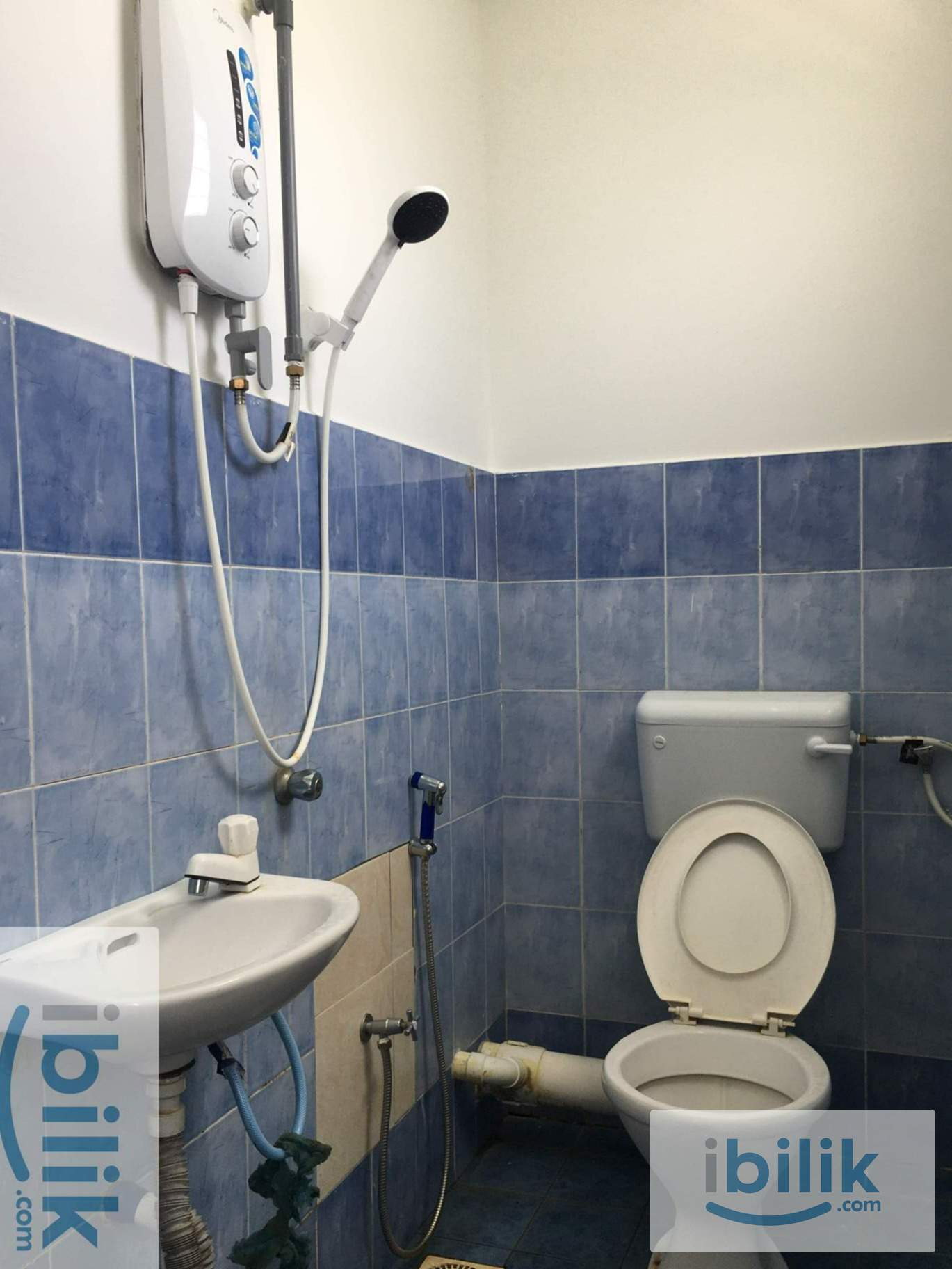 Medium Room - Sunway Mentari Court Apartment [free utilities] - Image 5