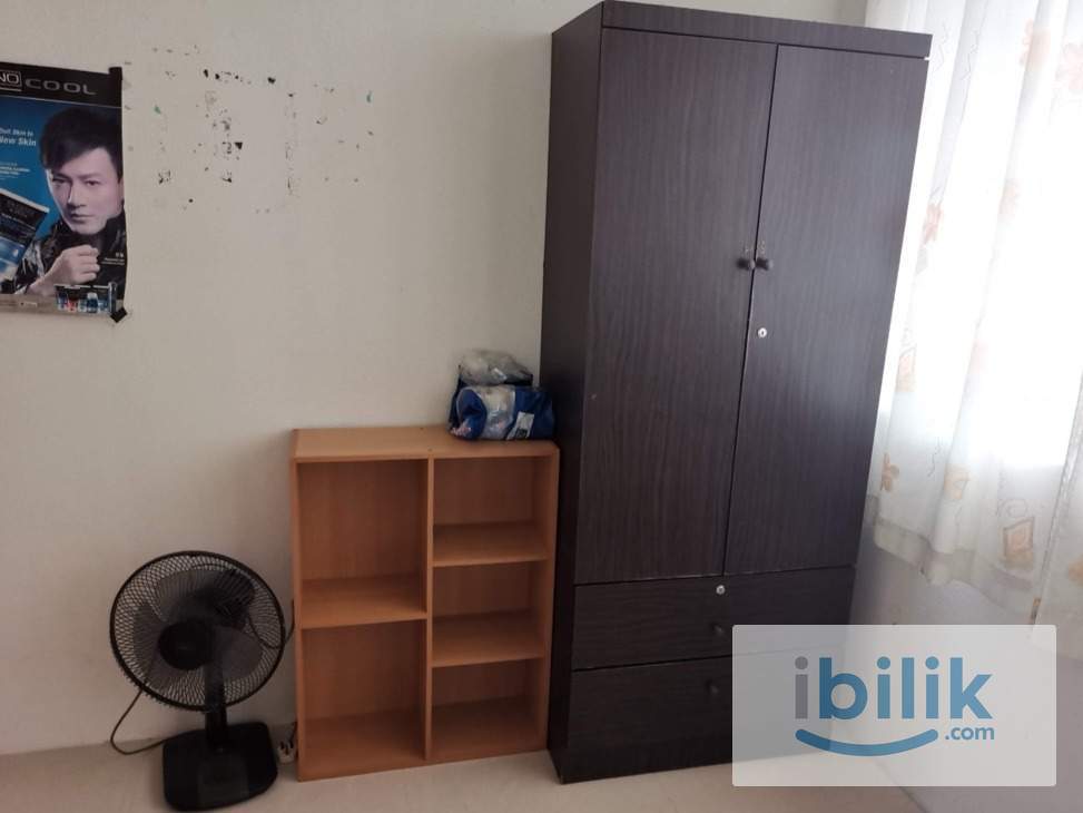 Middle Room - Image 2