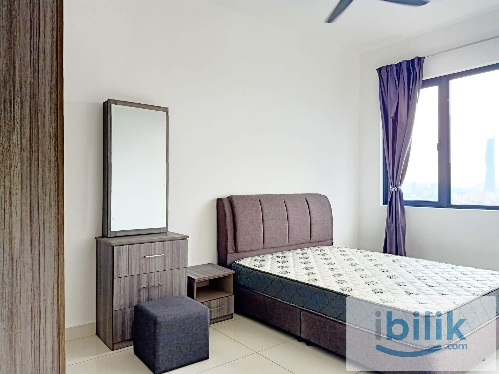 Master Room - Image 5