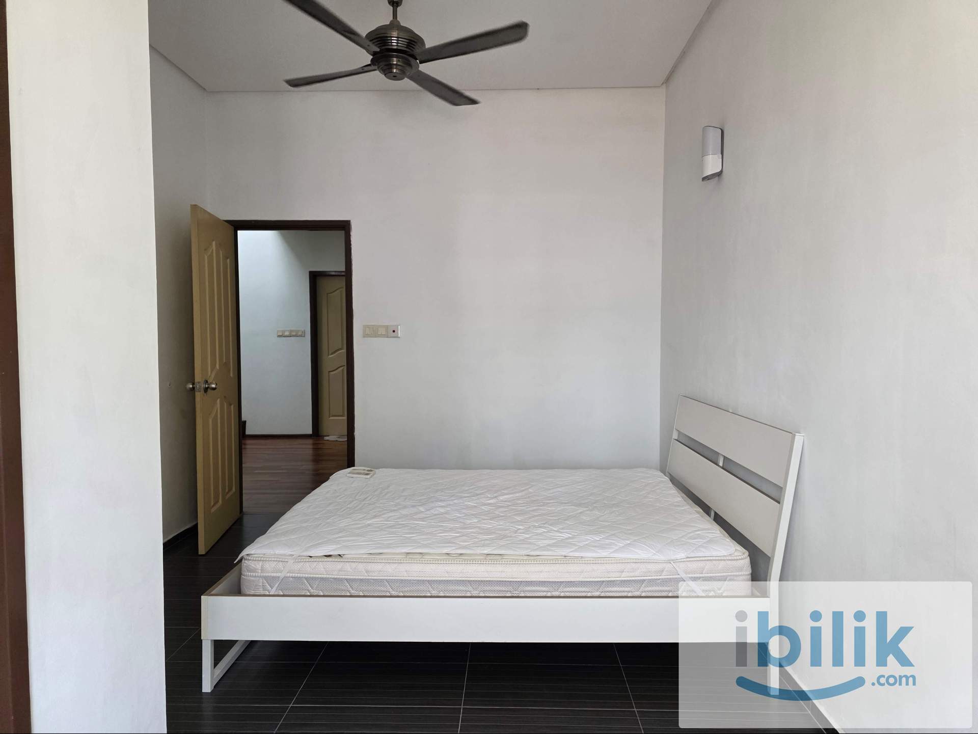 F.Furniture Middle Bedroom with AC at Sunway SPK Damansara (next to Desa Parkcity, Menjalara, LDP) - Image 3
