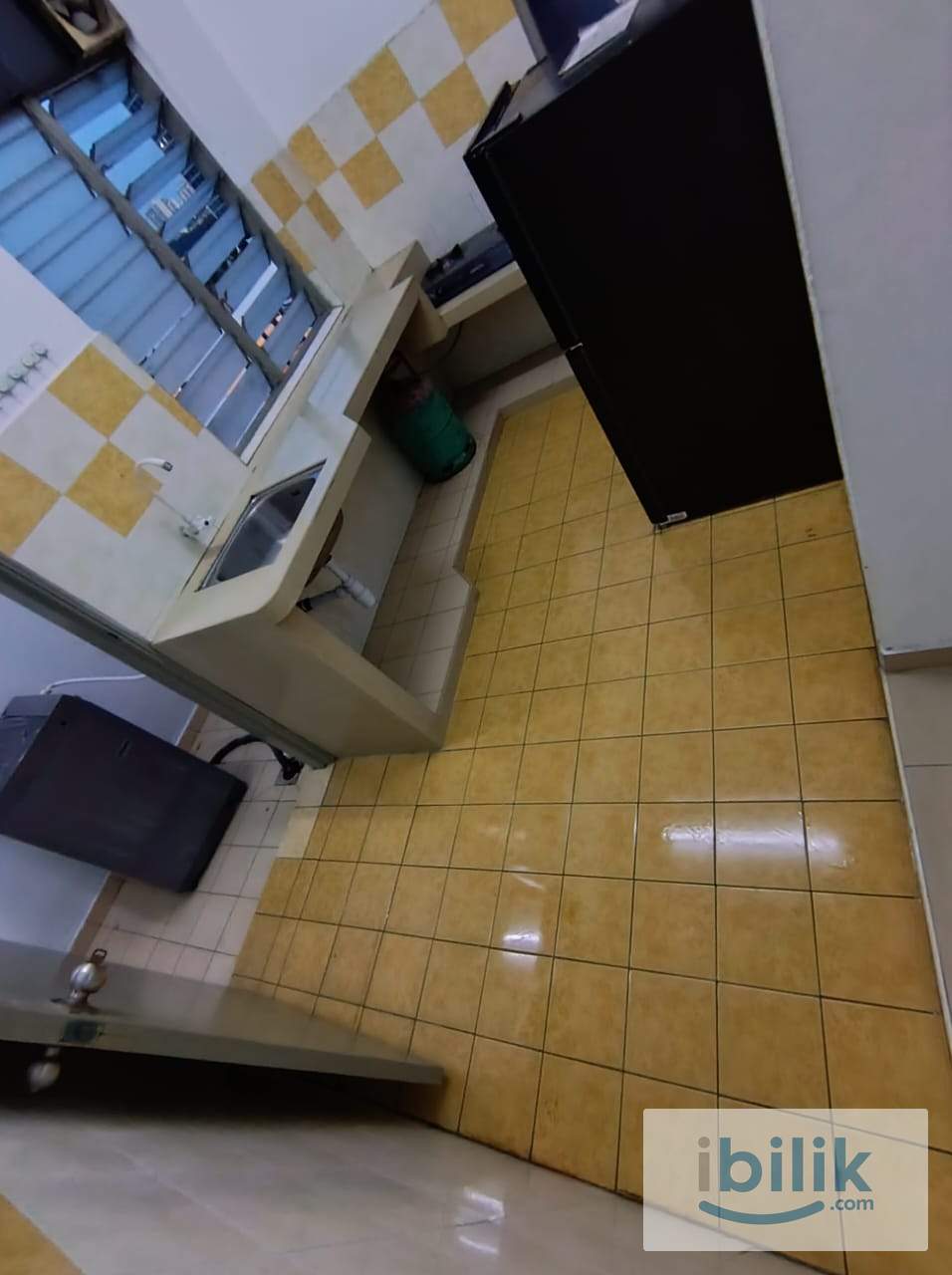 Single Room Mentari Court - Image 5