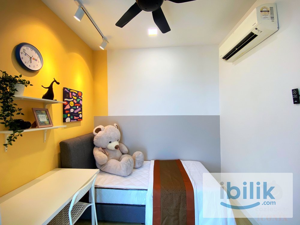 LRT Ara Damansara Middle Room for Rent at H2O Residences  - Image 1