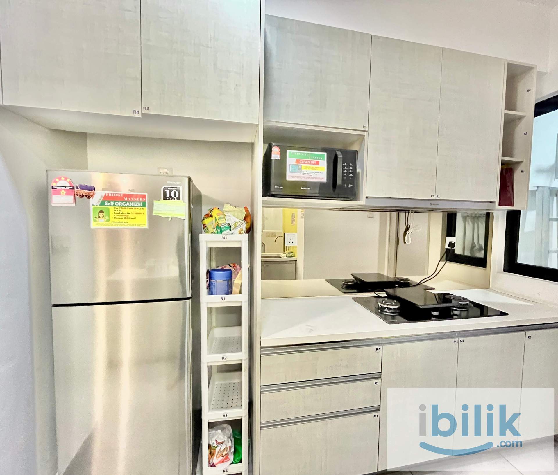 KTM Petaling walking distance Fully Furnished Middle Room - Image 2