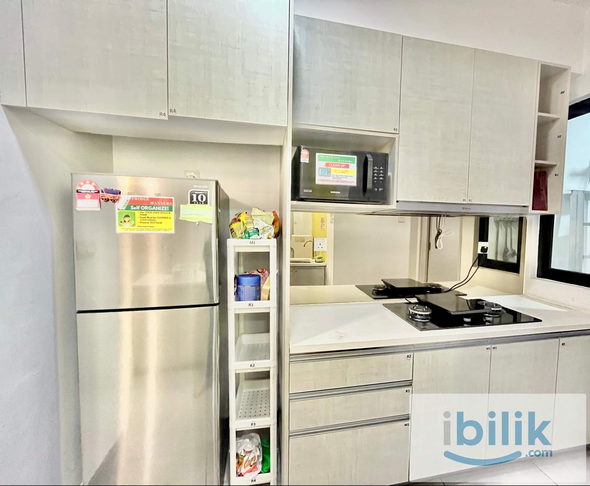 KTM Petaling walking distance Fully Furnished Middle Room  - Image 2