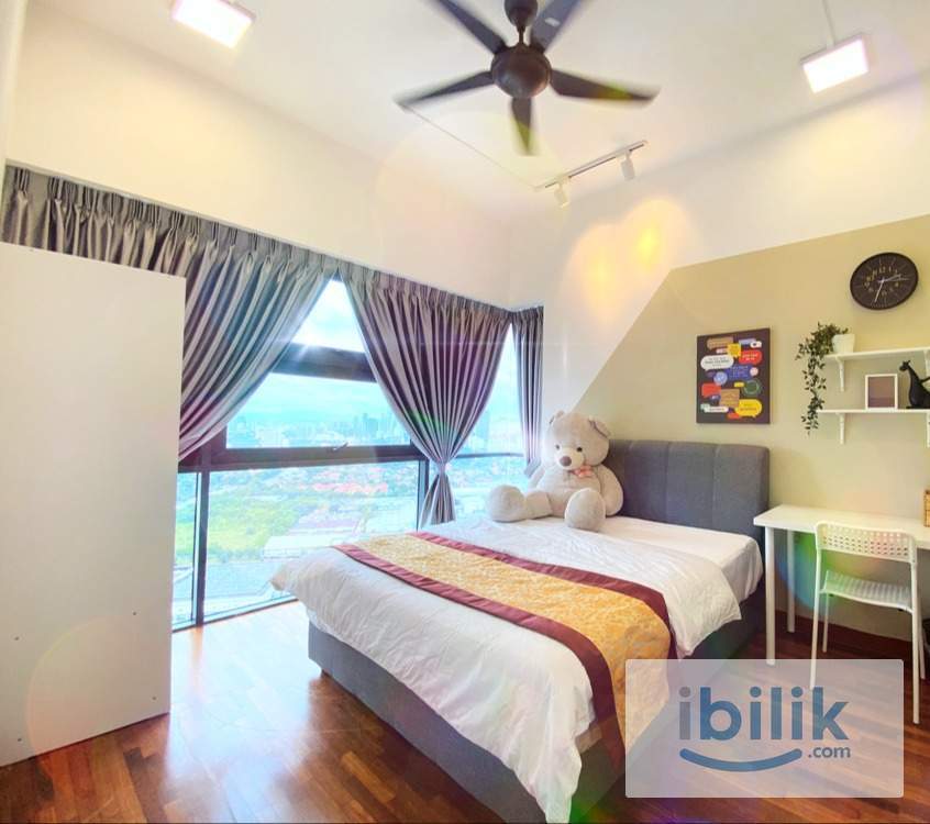 MRT Phileo Damansara Columbia Hospital Master Room for Rent at Pacific Star Petaling Jaya - Image 3