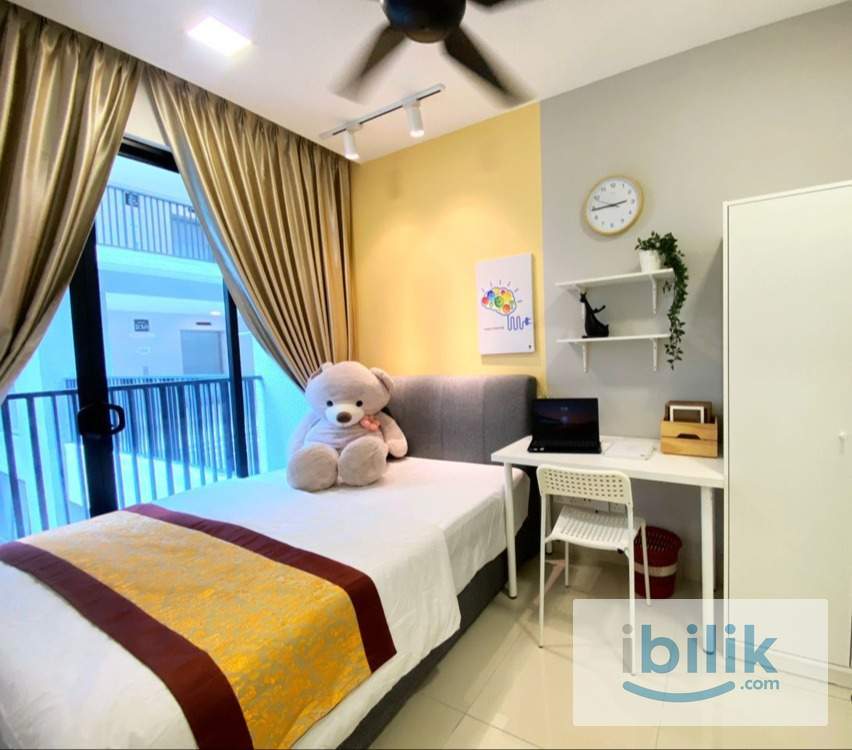 Super Fully Furnished Middle Room LRT Ara Damansara Room for Rent - Image 4