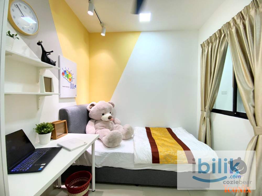LRT Ara Damansara Middle Room for Rent at AraTre Residences  - Image 3