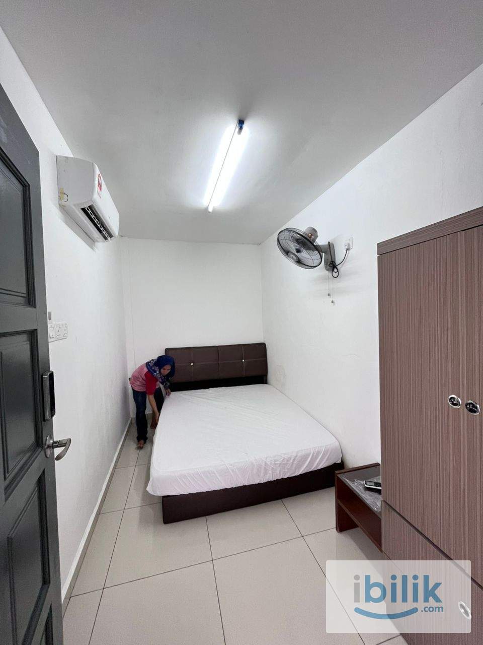 Jb Bandar Near CIQ Custom Walkable to KSL (Taman Abad) -  Room for rent  - Image 1
