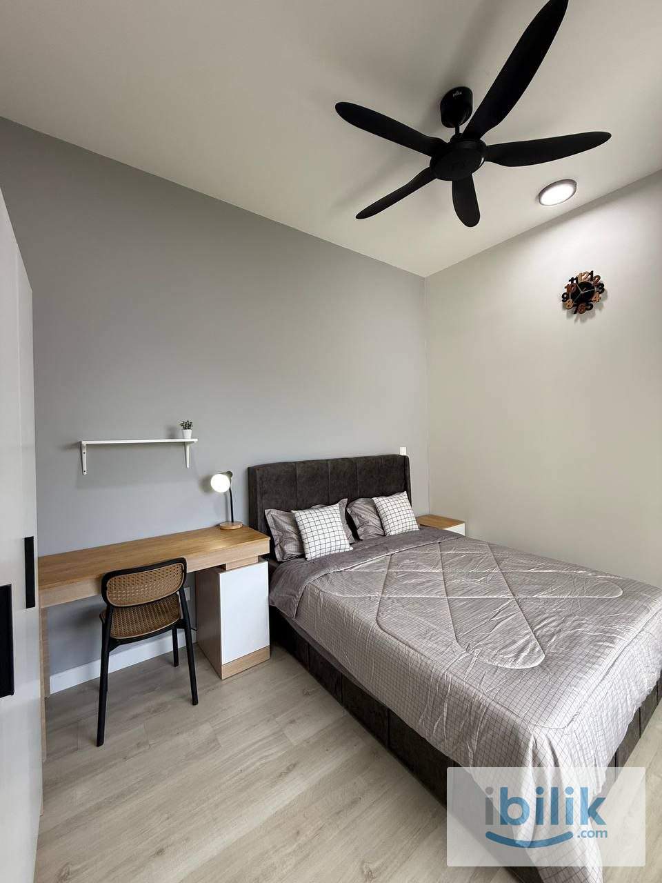 Cozy Master Bedroom For Rent - Right Beside LRT Sri Rampai  - Image 4