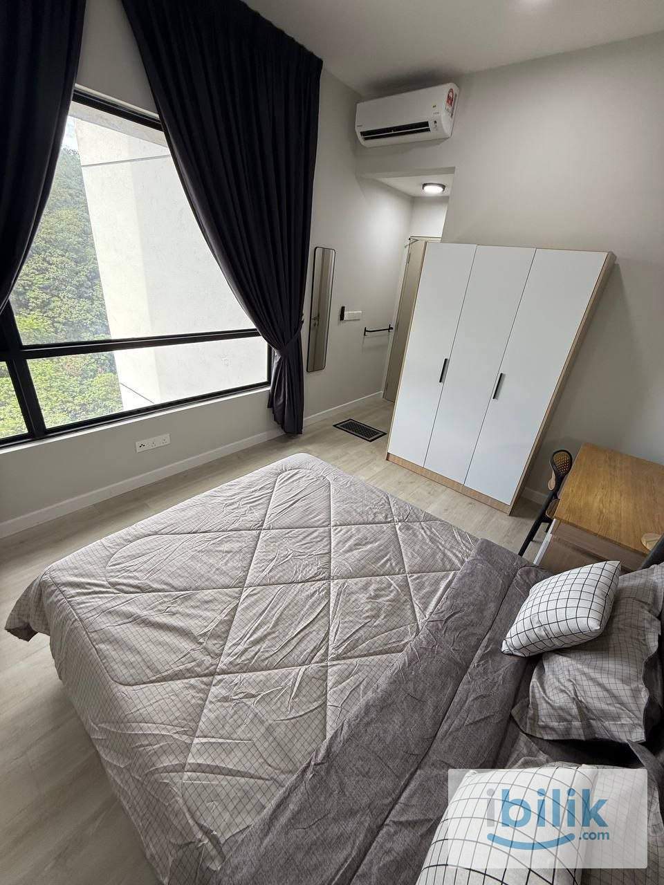 Cozy Master Bedroom For Rent - Right Beside LRT Sri Rampai  - Image 3