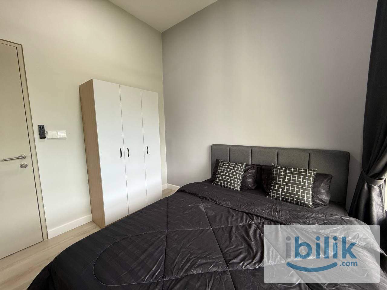 Cozy Bedroom for Rent near LRT Sri Rampai - Image 5