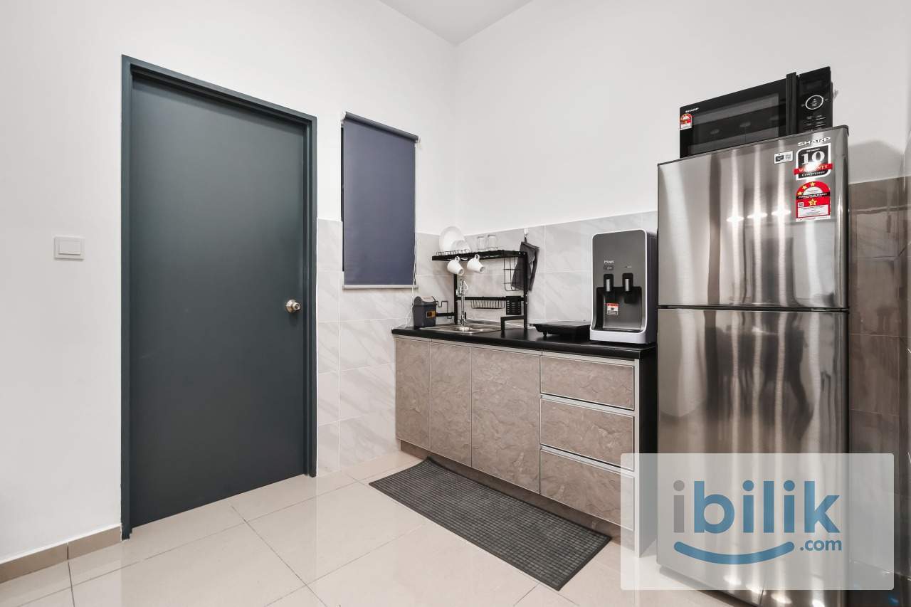 Comfortable and fully furnished room suitable for male tenants @ THE HIPSTER - Image 3