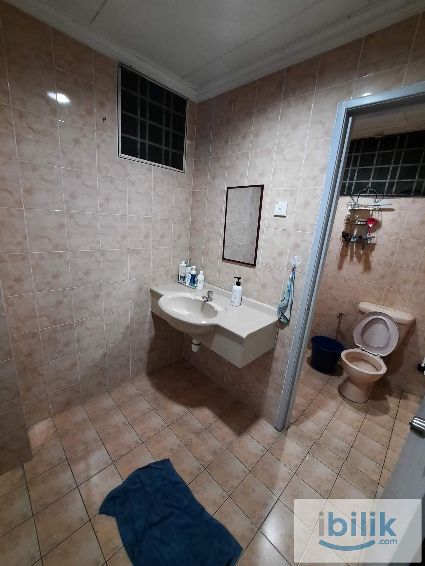 BU2 Middle Room - Image 3