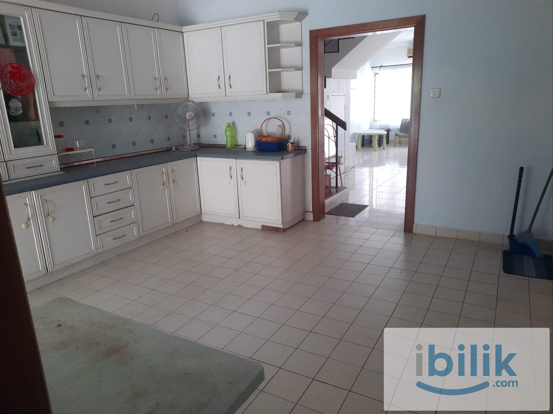 BU2 Middle Room - Image 6