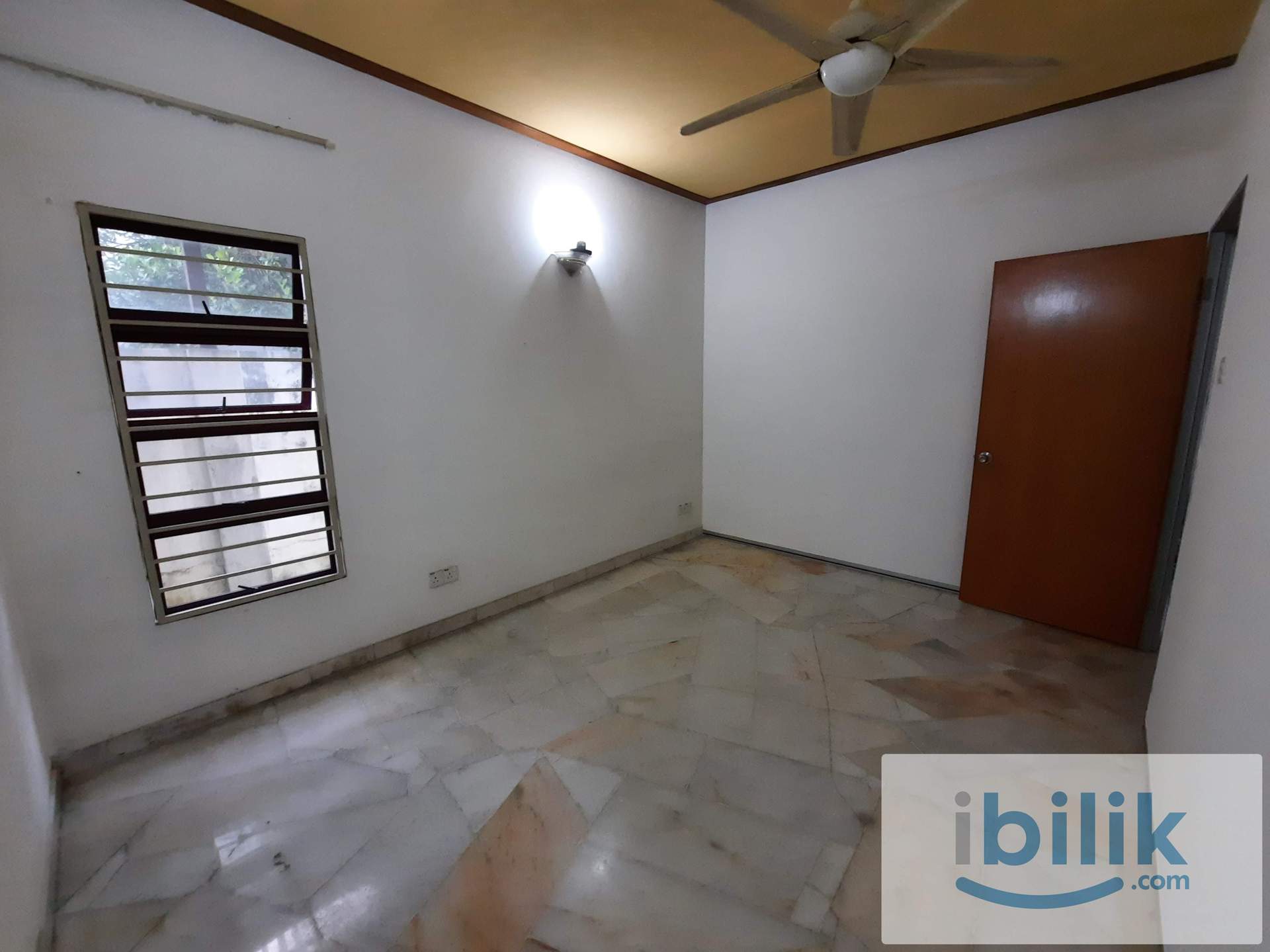 BU2 Middle Room - Image 9