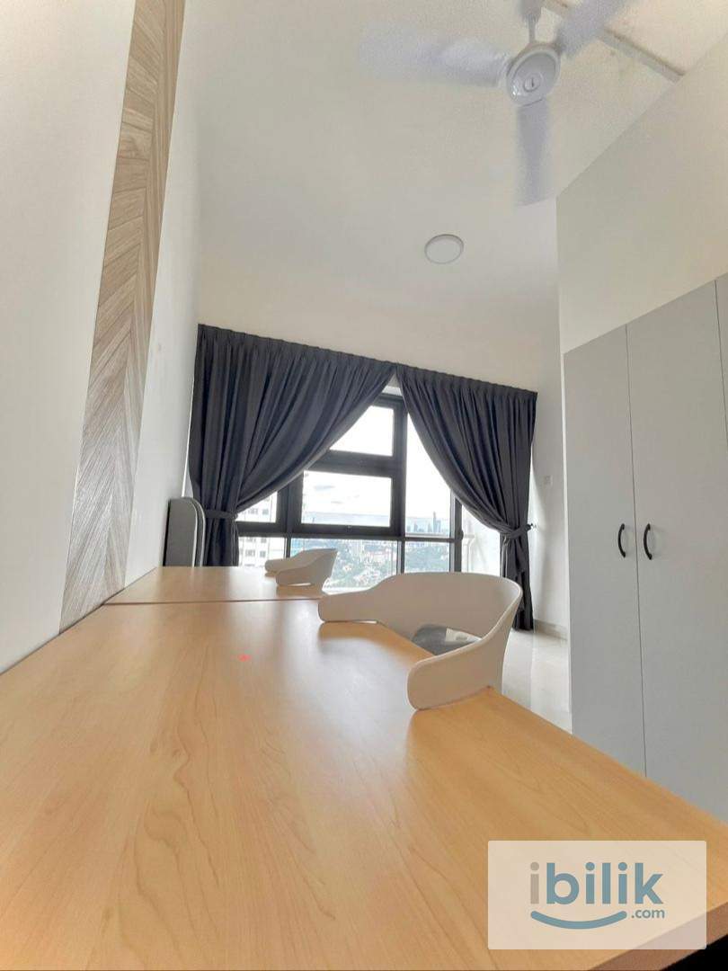 PACIFIC STAR | BALCONY ROOM FOR RENT | FULLY DESIGNER FURNISHED | CORNER UNIT 1242SQFT | UM STUDENT  / WORKING ADULT - Image 3
