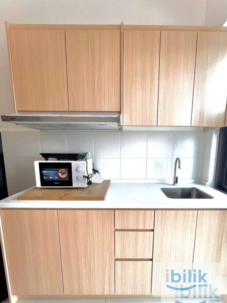 Riana South, Alam Damai @ UCSl | Female Unit | Medium Room for Rent - Image 2