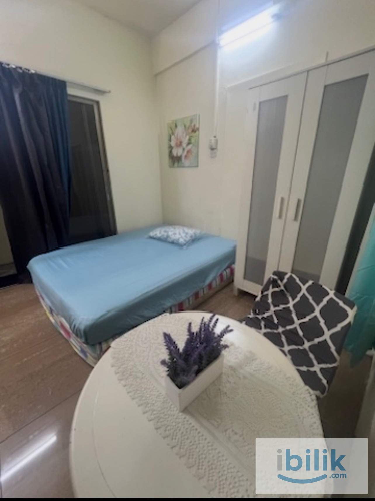 Middle Room at Palmville, Bandar Sunway - Image 4