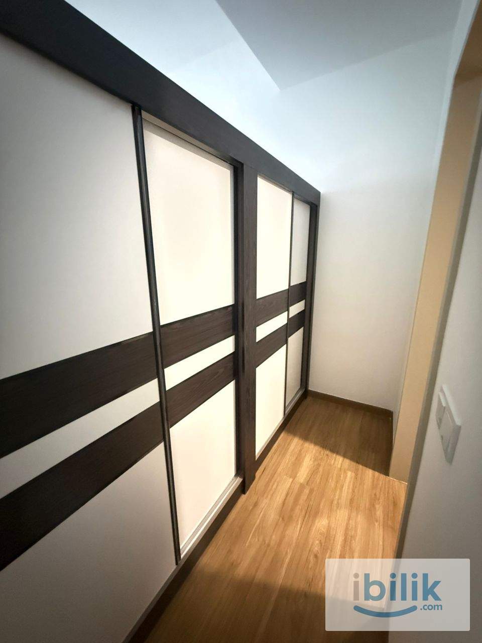 New Conditions👍 Master Queen bedroom with bathroom at Residensi Ava @ Kepong/ Kiara Bay - Image 2