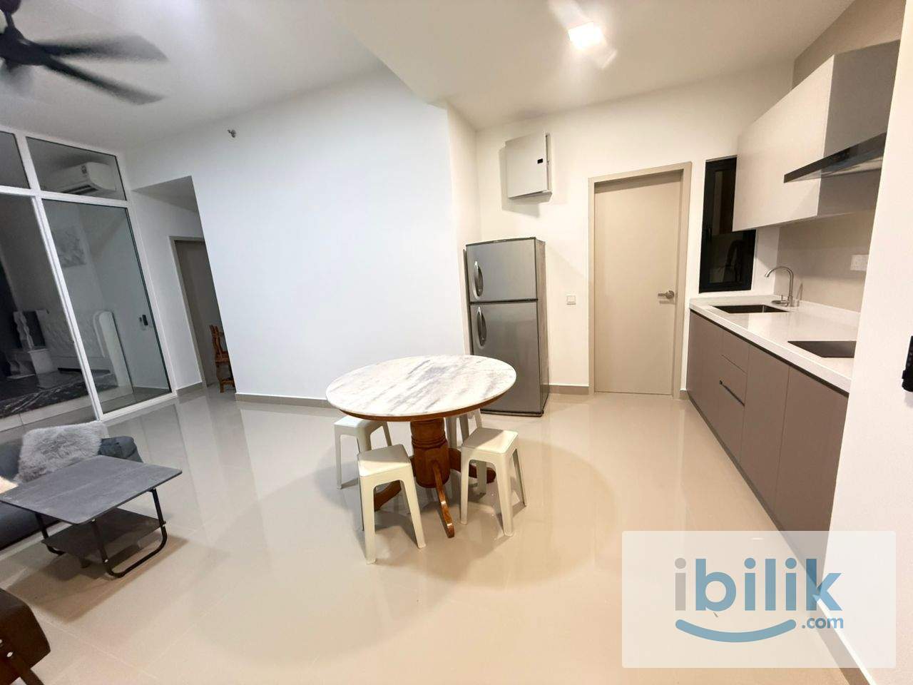 New Conditions👍 Master Queen bedroom with bathroom at Residensi Ava @ Kepong/ Kiara Bay - Image 9